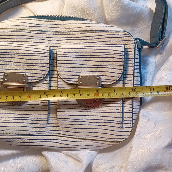 Fossil Riley Crossbody Leather purse white and blue stripes - Picture 8 of 8